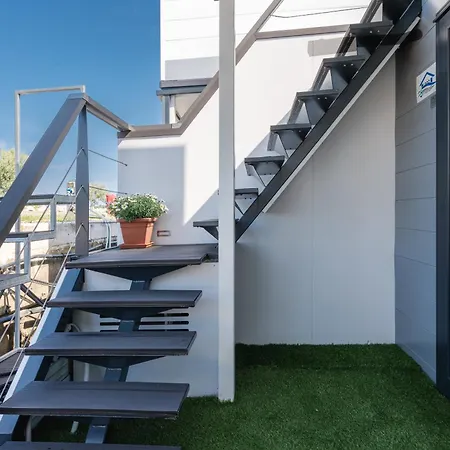 Sea La Vie Luxury Floating House Novigrad - Jacuzzi Novigrad Istria